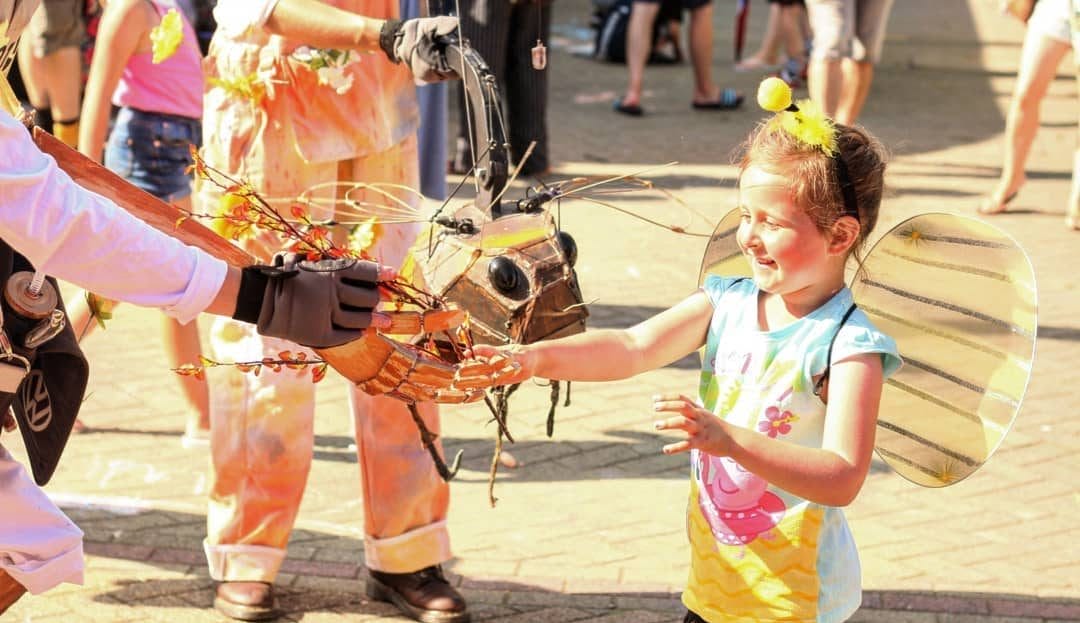 bee 4 - crdit alice bryant